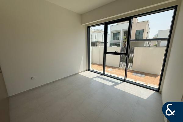 Central Position | Modern Living | 4 Beds